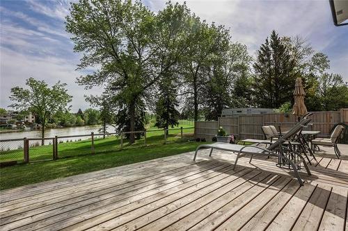 75 Augusta Dr, Winnipeg, MB 