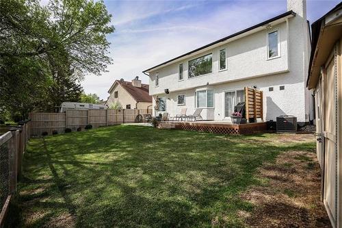 75 Augusta Dr, Winnipeg, MB 