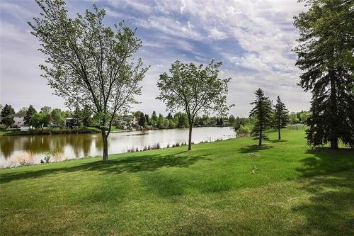 75 Augusta Dr, Winnipeg, MB 