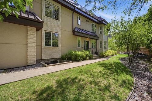 4-225 Roslyn Rd, Winnipeg, MB 