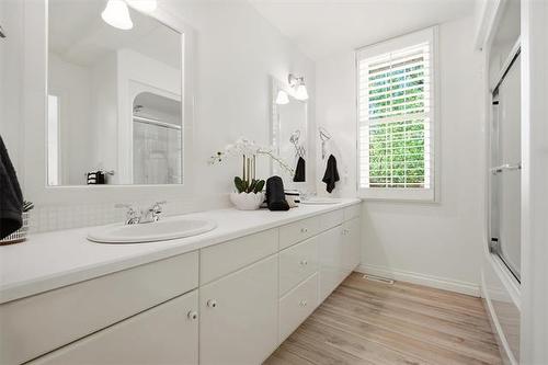 4-225 Roslyn Rd, Winnipeg, MB 
