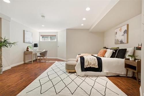 4-225 Roslyn Rd, Winnipeg, MB 