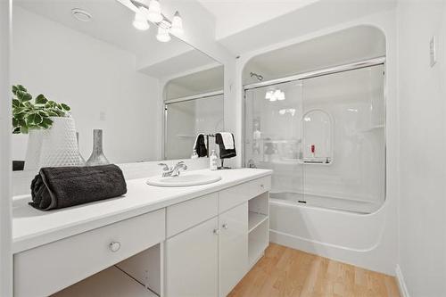 4-225 Roslyn Rd, Winnipeg, MB 
