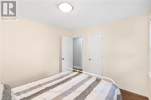 33 Alderney Avenue, Hamilton, ON - Indoor Photo Showing Bedroom