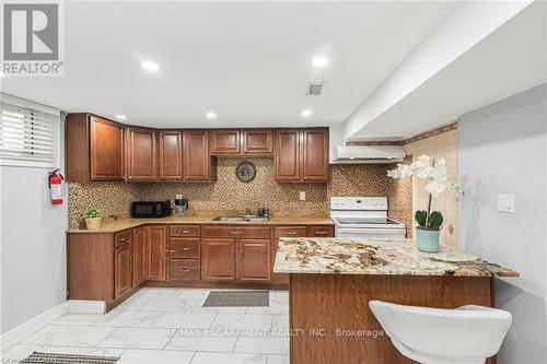 33 Alderney Avenue, Hamilton, ON - Indoor Photo Showing Kitchen
