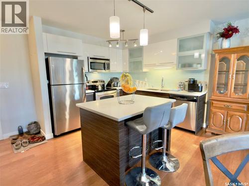 314A 415 Hunter Road, Saskatoon, SK - Indoor Photo Showing Kitchen With Stainless Steel Kitchen