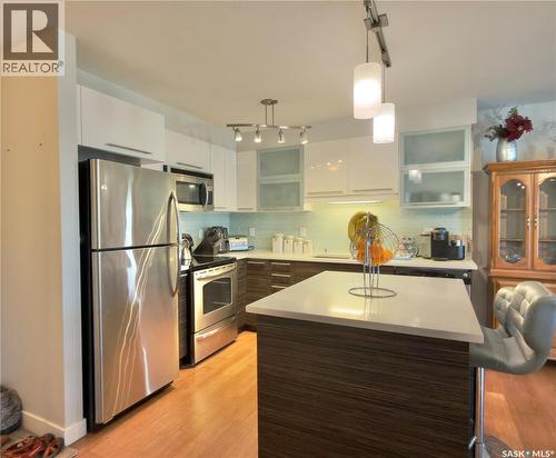 314A 415 Hunter Road, Saskatoon, SK - Indoor Photo Showing Kitchen With Stainless Steel Kitchen With Upgraded Kitchen