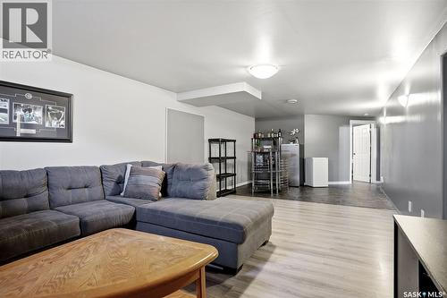 810 Princess Street, Regina, SK - Indoor Photo Showing Living Room