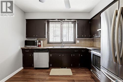 810 Princess Street, Regina, SK - Indoor Photo Showing Kitchen With Double Sink