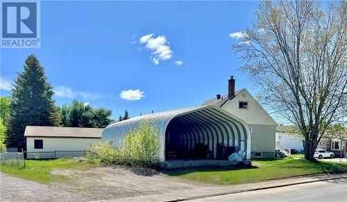 60 Third Ave N, Levack, ON 