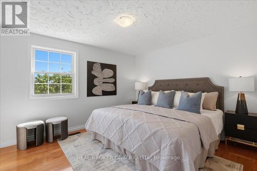 71 West Acres Crescent, Kitchener, ON - Indoor Photo Showing Bedroom