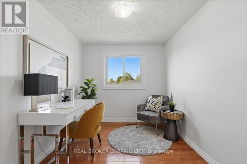 71 West Acres Crescent, Kitchener, ON - Indoor