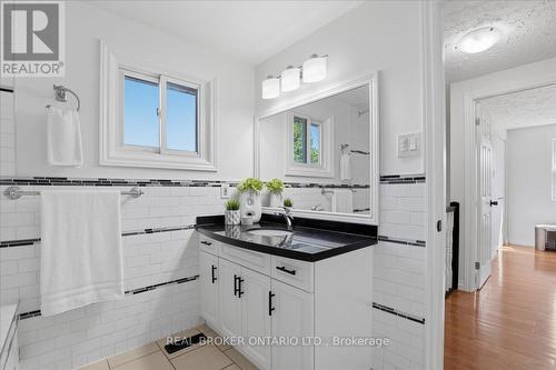 71 West Acres Crescent, Kitchener, ON - Indoor