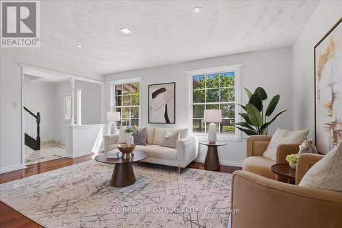 71 West Acres Crescent, Kitchener, ON - Indoor Photo Showing Living Room