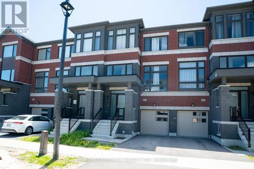 52 DOUET LANE  Ajax, ON L1Z 0V4