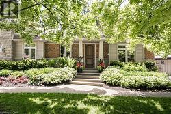 64 MILLER Drive Ancaster, ON L9G 2J1