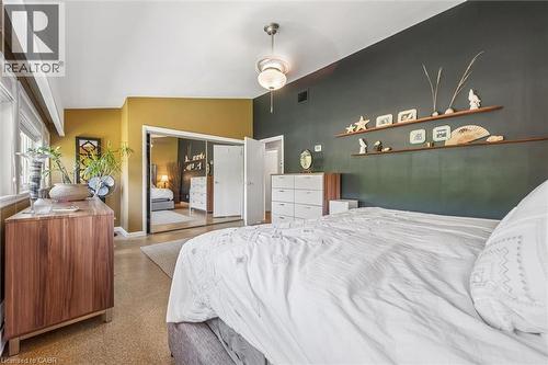 16 Parkwood Drive, Cambridge, ON - Indoor Photo Showing Bedroom