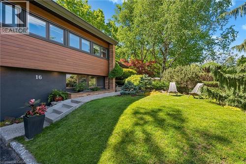 16 Parkwood Drive, Cambridge, ON - Outdoor