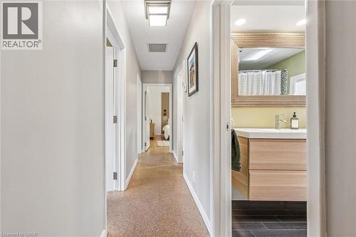 16 Parkwood Drive, Cambridge, ON - Indoor Photo Showing Other Room