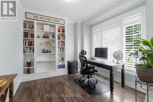 74 Mount Crescent, Essa, ON - Indoor Photo Showing Office