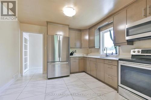 1076 Dixie Road, Mississauga, ON 