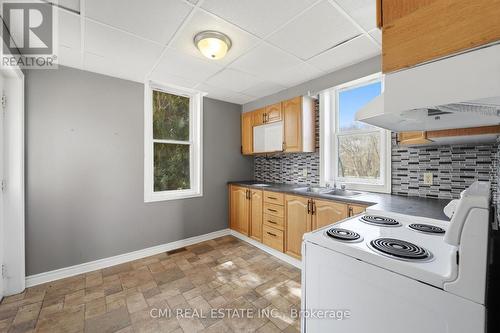 73 River Road, Arnprior, ON - Indoor Photo Showing Kitchen With Double Sink