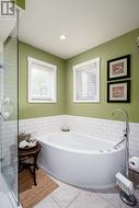Soaker tub - 
