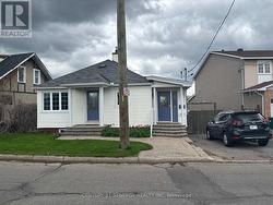 241 BRADLEY AVENUE Ottawa, ON K1L 7G8
