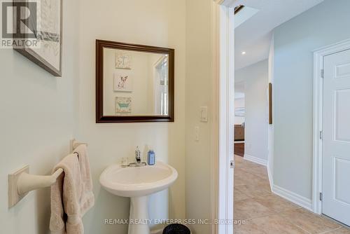 444 Dicenzo Drive, Hamilton, ON - Indoor Photo Showing Bathroom