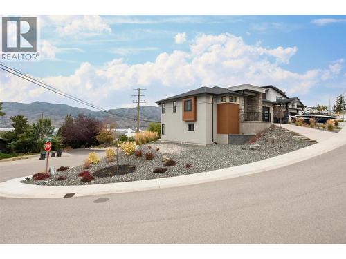3953 Beachview Drive, West Kelowna, BC - Outdoor