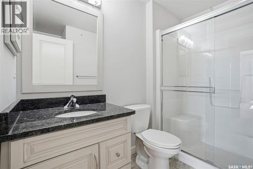 303 1025 Moss Avenue, Saskatoon, SK - Indoor Photo Showing Bathroom