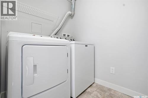 303 1025 Moss Avenue, Saskatoon, SK - Indoor Photo Showing Laundry Room