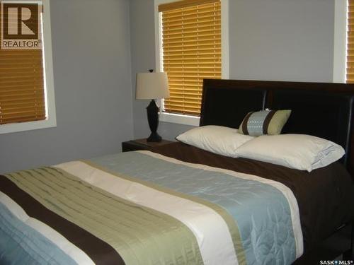 202 308 Petterson Drive, Estevan, SK - Indoor Photo Showing Bedroom