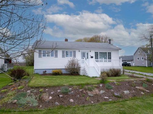 11 Maclean Street, Sydney Mines, NS 