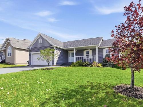 18 Bona Crescent, Enfield, NS 