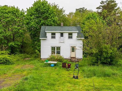 9596 Highway 8, Caledonia, NS 