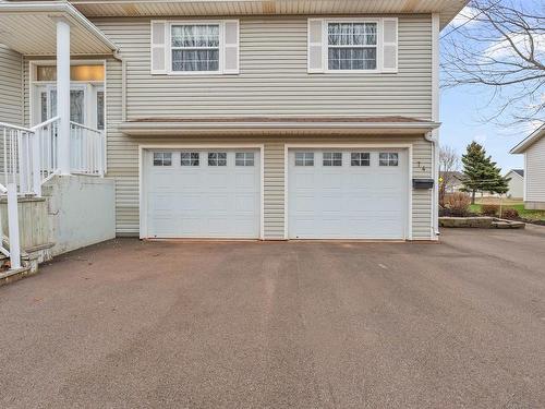 74 Hillside Avenue, Summerside, PE 