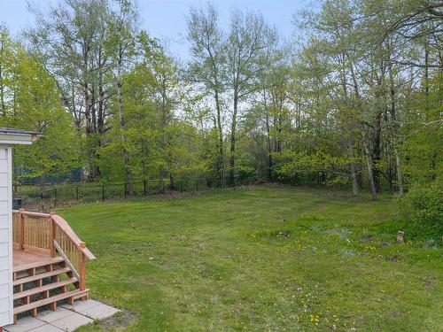 15 Mcdougal Street, Springhill, NS 