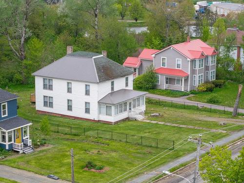 15 Mcdougal Street, Springhill, NS 