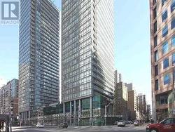 3801 - 38 GRENVILLE STREET Toronto, ON M4Y 1A5