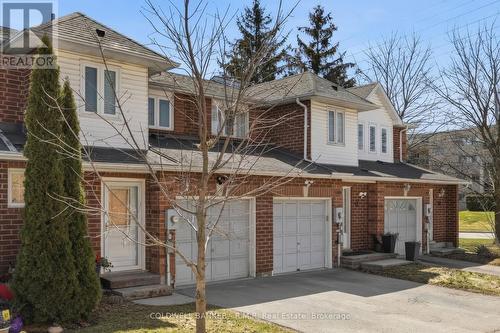 12 - 811 Wilson Road N, Oshawa (Pinecrest), ON - Outdoor