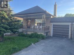 10 DANESBURY AVENUE Toronto, ON M6B 3K7