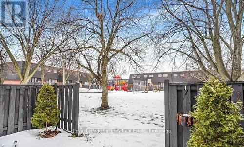124 - 37 Darras Court, Brampton, ON - Outdoor