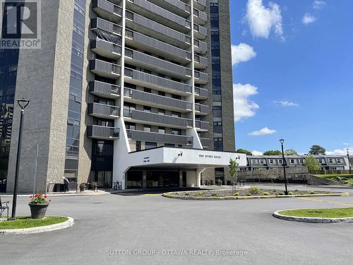 704 - 900 DYNES ROAD  Ottawa, ON K2C 3L6