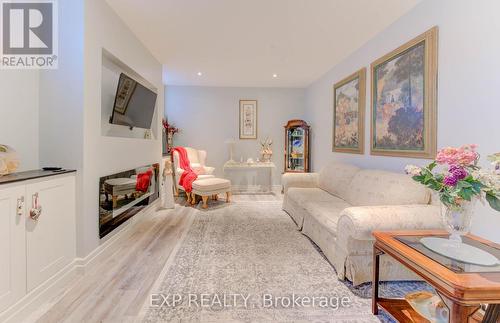 52 Edgehill Drive, Kitchener, ON - Indoor Photo Showing Living Room