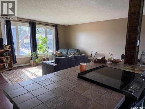 503 Cook Crescent, La Ronge, SK - Indoor Photo Showing Living Room