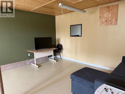 503 Cook Crescent, La Ronge, SK - Indoor