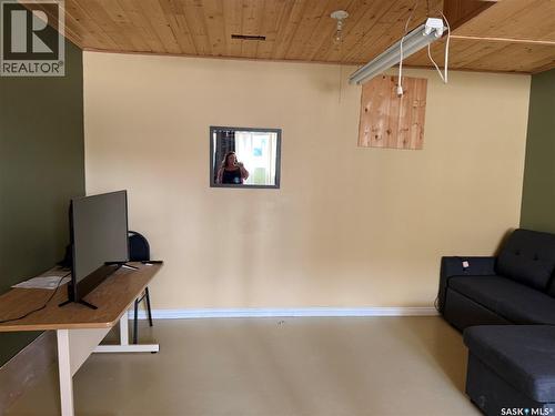 503 Cook Crescent, La Ronge, SK - Indoor