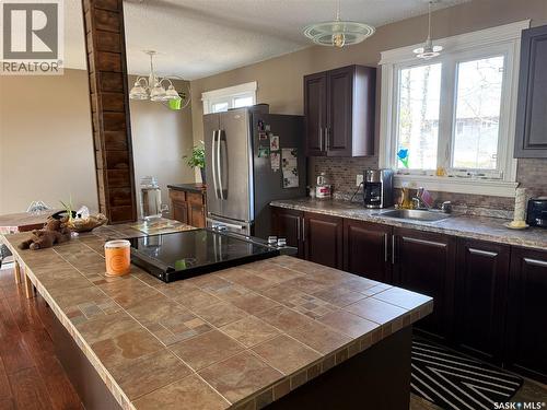 503 Cook Crescent, La Ronge, SK - Indoor Photo Showing Kitchen