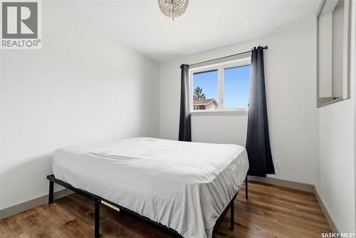 306 Howe Place, Regina, SK - Indoor Photo Showing Bedroom